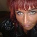 Spark up some island romance with me, Laurette from Hilo!
